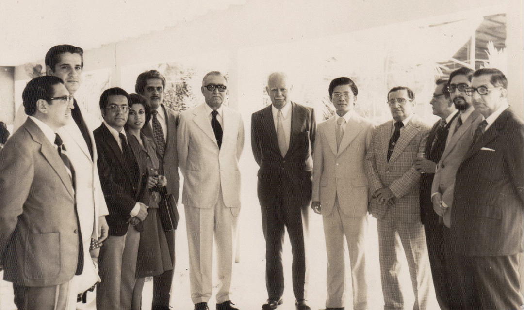Miguel Vernaza Requena en la Universidad Católica de Guayaquil