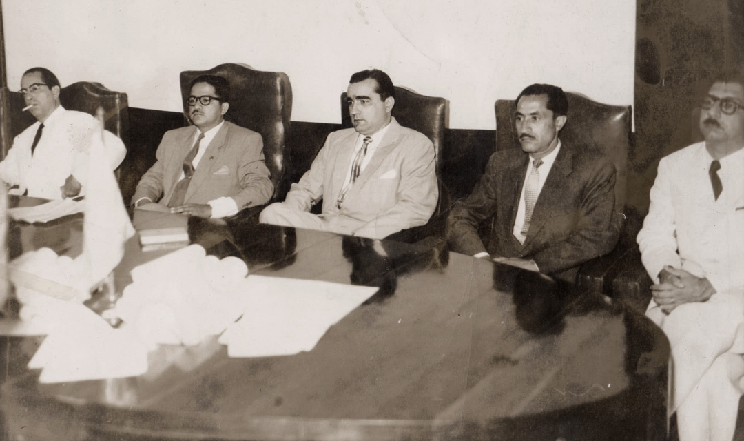 Raúl Clemente Huerta Rendon, Otto Arosemena Gómez, Miguel Vernaza Requena, entre otros en la Universidad de Guayaquil